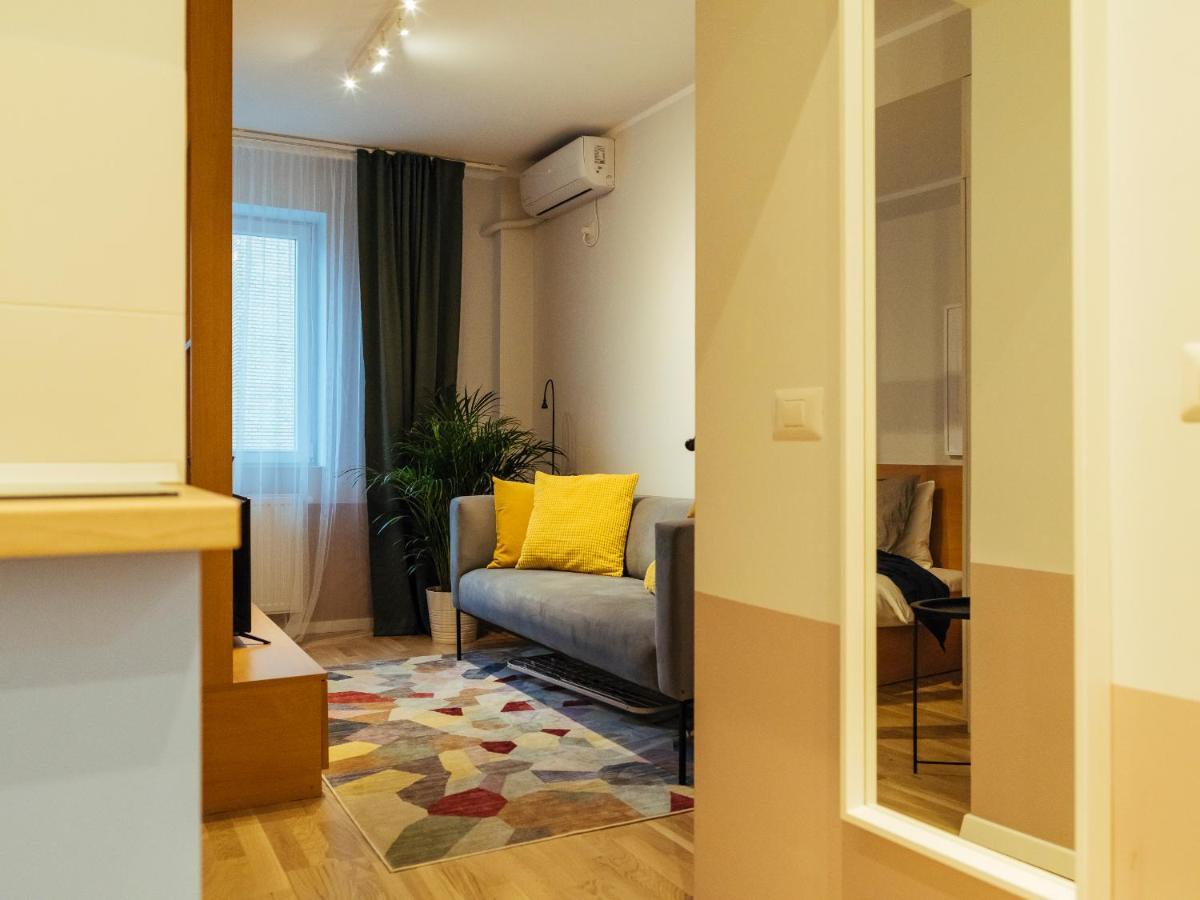 Cosy Studio - Amazing Location - Old Town Бухарест Экстерьер фото